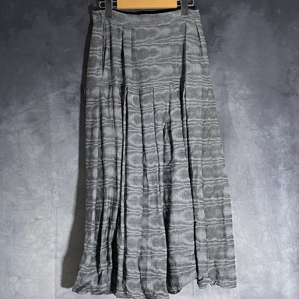 A.M. Beretta Paris 100% Wool Pleated Skirt Long With Pockets Made In Hong Kong